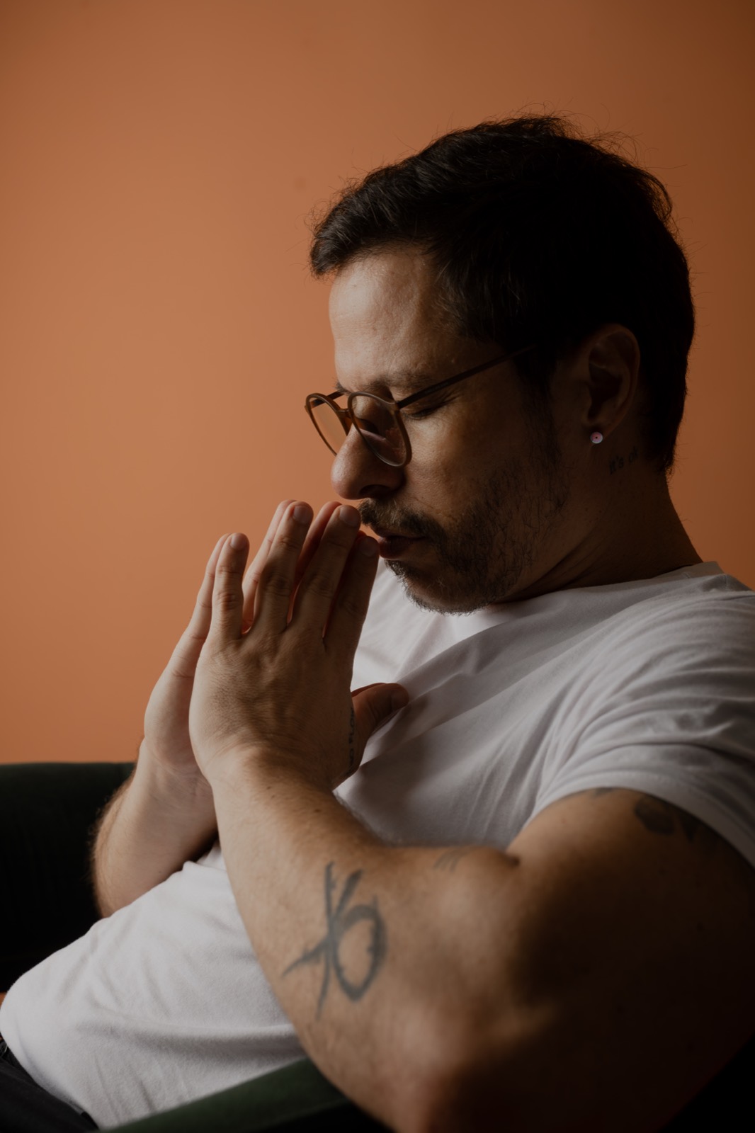 autenticidade: o que é e como ser autêntico sem virar personagem
